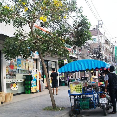 A Joy House - Kaset Nawamin City Bangkok Ngoại thất bức ảnh