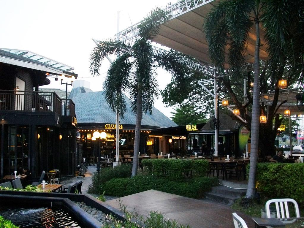 A Joy House - Kaset Nawamin City Bangkok Ngoại thất bức ảnh