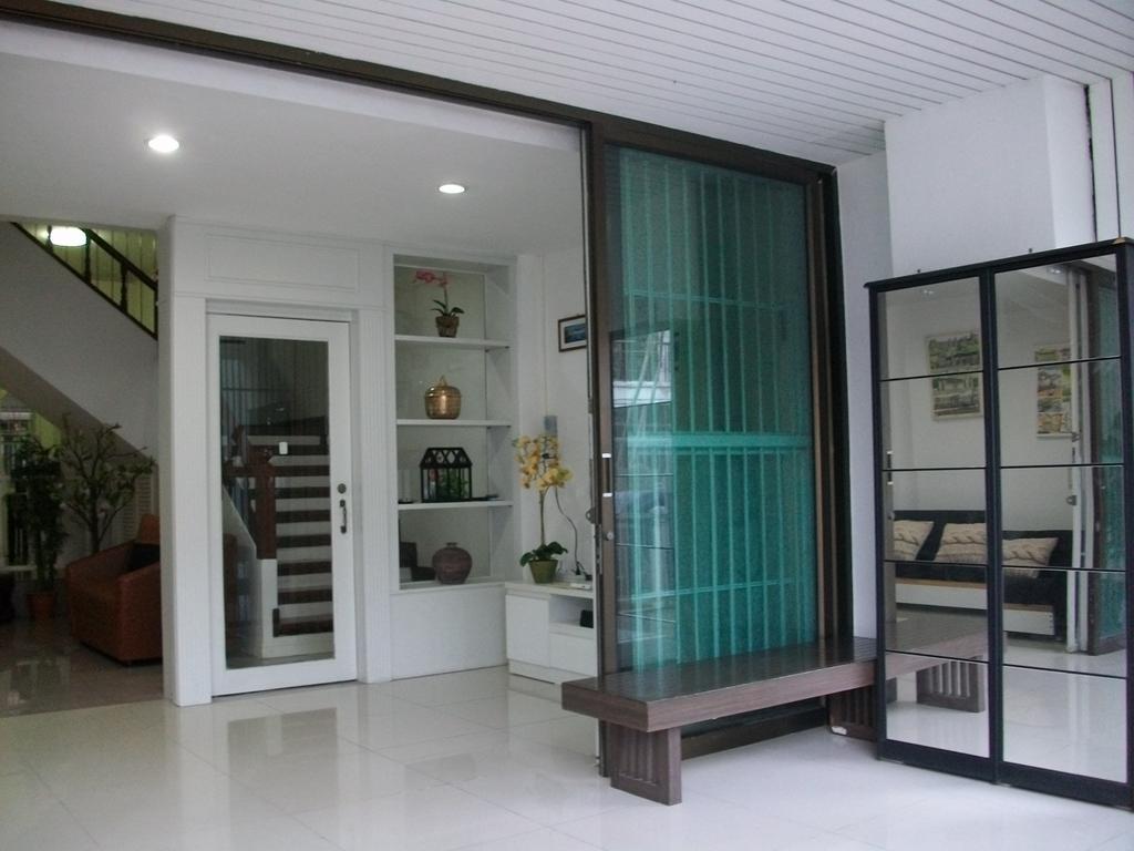 A Joy House - Kaset Nawamin City Bangkok Ngoại thất bức ảnh