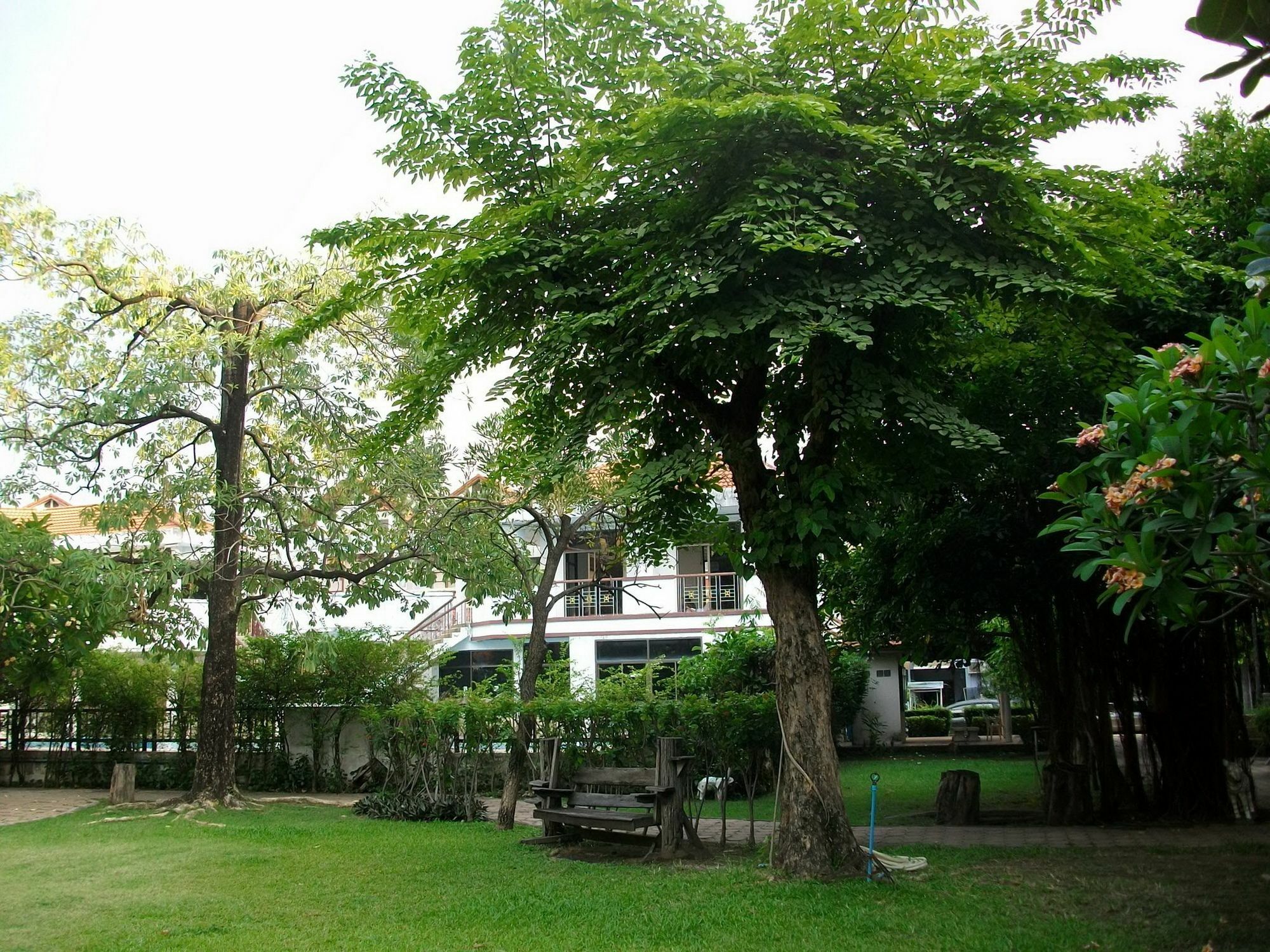 A Joy House - Kaset Nawamin City Bangkok Ngoại thất bức ảnh