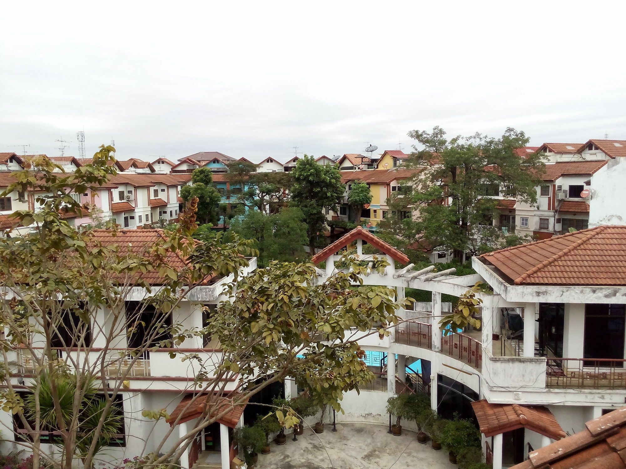 A Joy House - Kaset Nawamin City Bangkok Ngoại thất bức ảnh